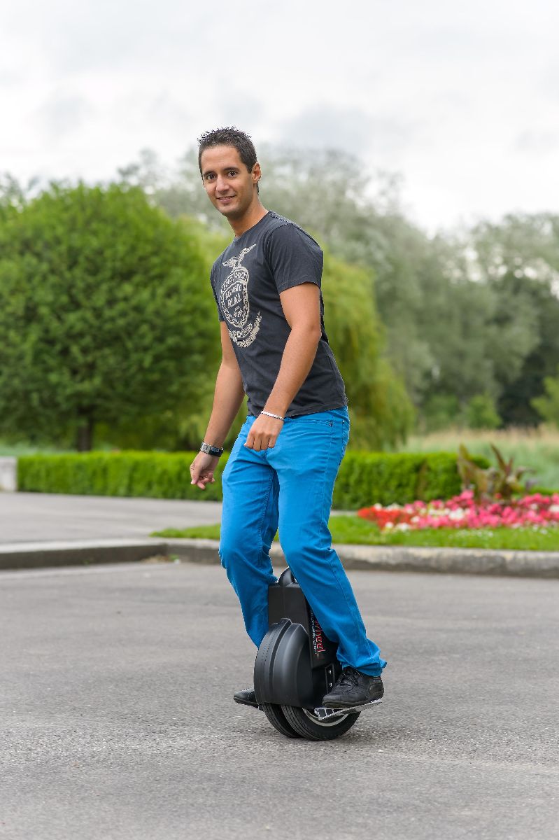 Airwheel Q3 Frees You From Traffic Congestion